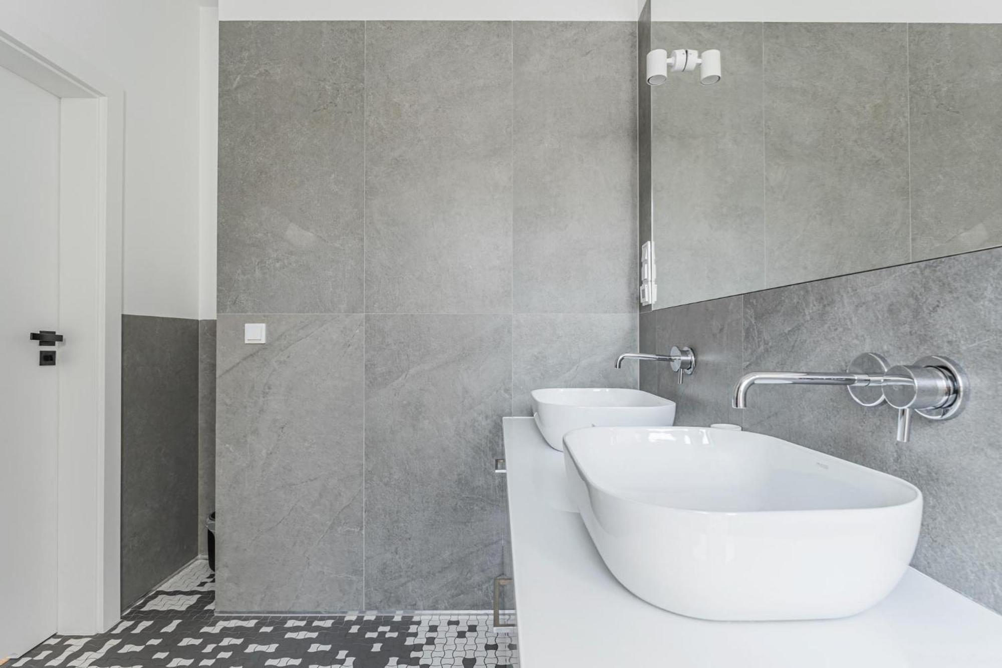 Penthouse Comfort Apartments Granaria กดัญสก์ ภายนอก รูปภาพ